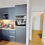 Sweethome - Zentral - Kueche & Parkplatz, Wifi Apartament