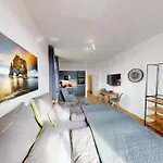 Apartman Sweethome - Zentral - Kueche & Parkplatz, Wifi *
