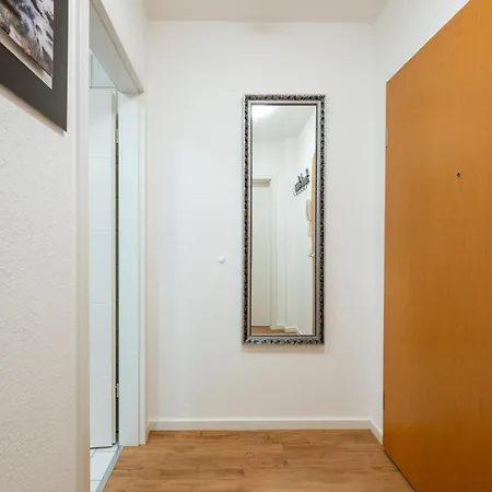 Sweethome - Zentral - Kueche & Parkplatz, Wifi Apartamento Halle (Saale)